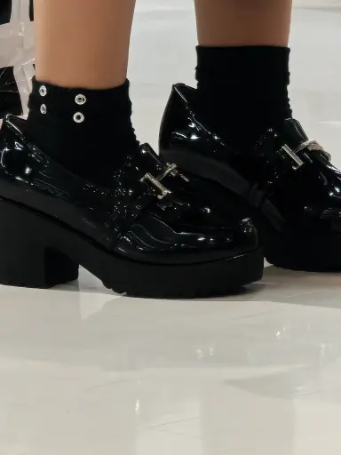 Pointure ordinaire ou De Tokyo à Shanghai * Tokyo, Japon (e-photo)